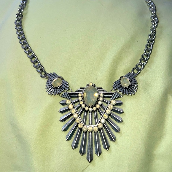 Jewelry - stunning aztec tribal art deco costume jewelry necklace